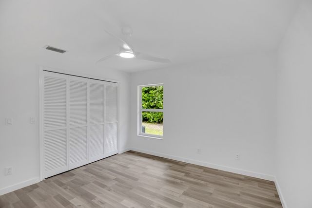 4384 SW 2nd Square SW, Vero Beach, FL 32968