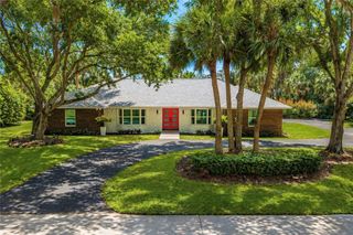 4384 SW 2nd Square SW, Vero Beach, FL 32968