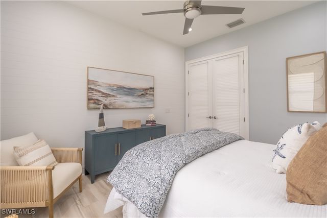 5060 Martinique DR, Naples, FL 34113