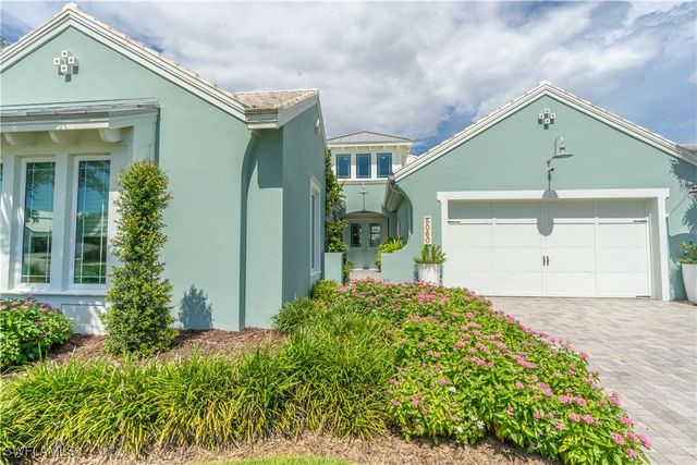 5060 Martinique DR, Naples, FL 34113