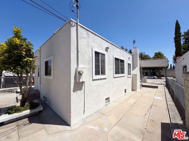 817 S 9th Street, Alhambra, CA 91801