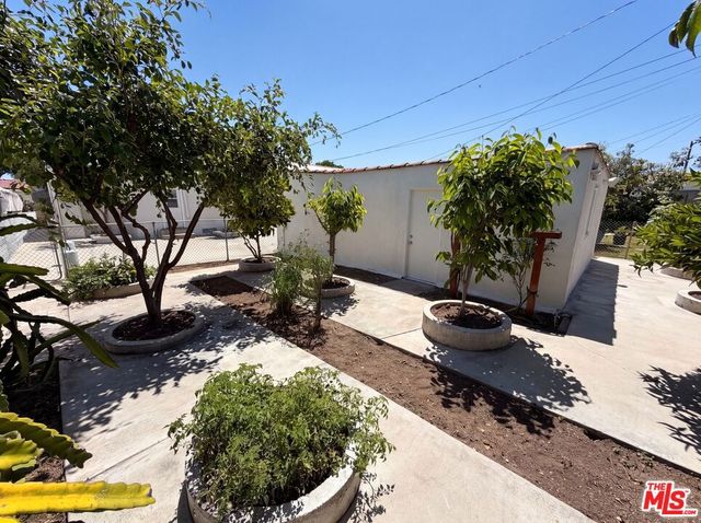 817 S 9th Street, Alhambra, CA 91801