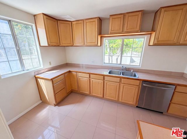 817 S 9th Street, Alhambra, CA 91801