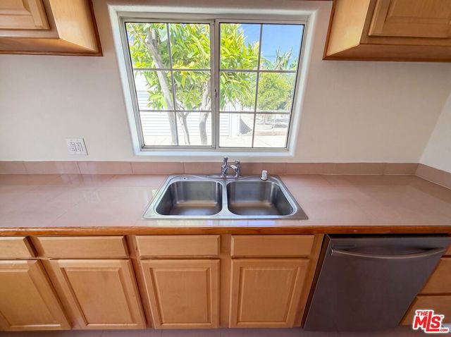 817 S 9th Street, Alhambra, CA 91801