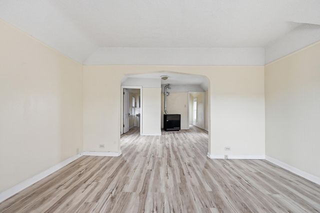 1070 21st Avenue SE, Minneapolis, MN 55414