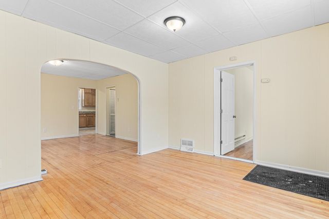 1070 21st Avenue SE, Minneapolis, MN 55414