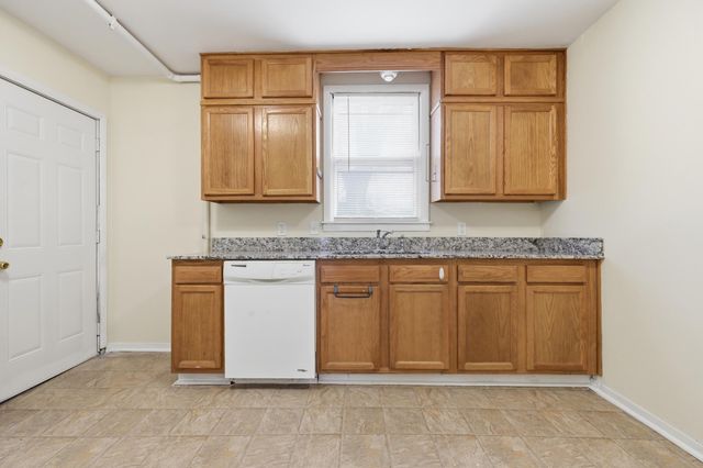 1070 21st Avenue SE, Minneapolis, MN 55414