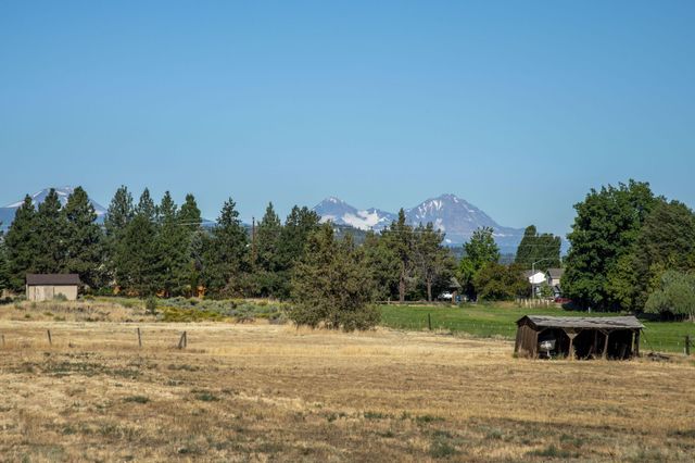 62540 Eagle Road, Bend, OR 97701