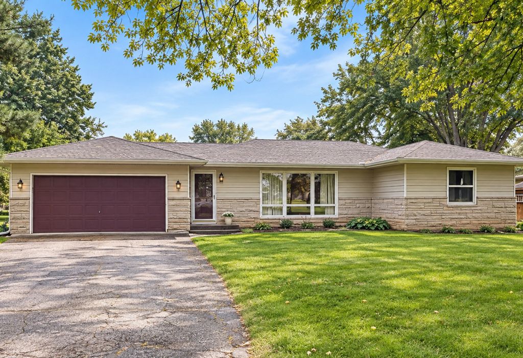 3304 Saddle Drive, Joliet, IL 60435 — exterior