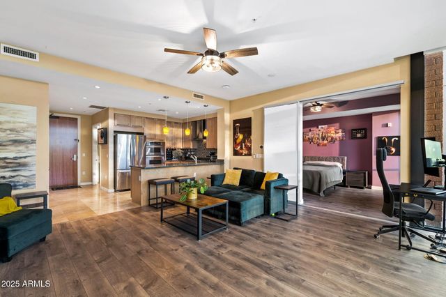 208 W PORTLAND Street 360, Phoenix, AZ 85003