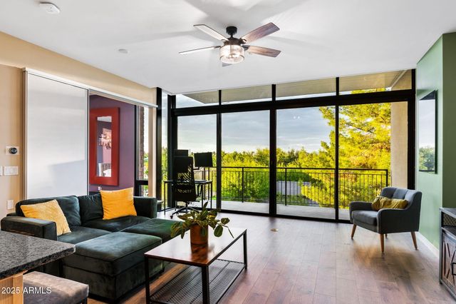 208 W PORTLAND Street 360, Phoenix, AZ 85003