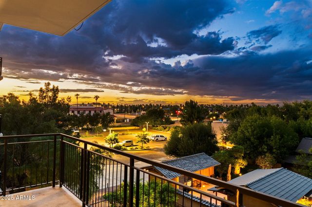 208 W PORTLAND Street 360, Phoenix, AZ 85003
