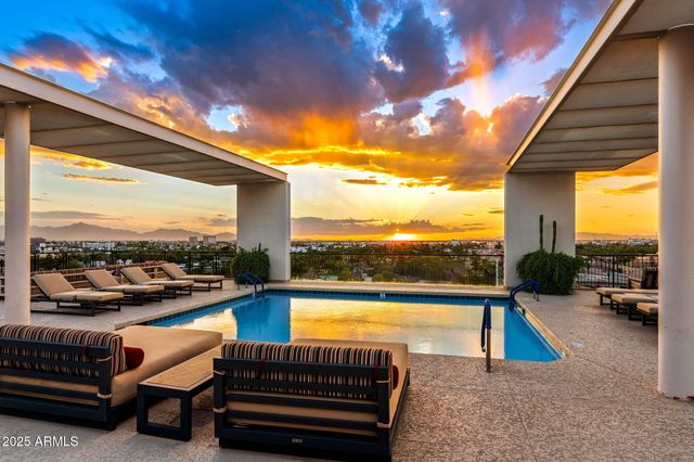 208 W PORTLAND Street 360, Phoenix, AZ 85003