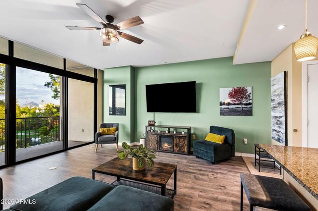 208 W PORTLAND Street 360, Phoenix, AZ 85003