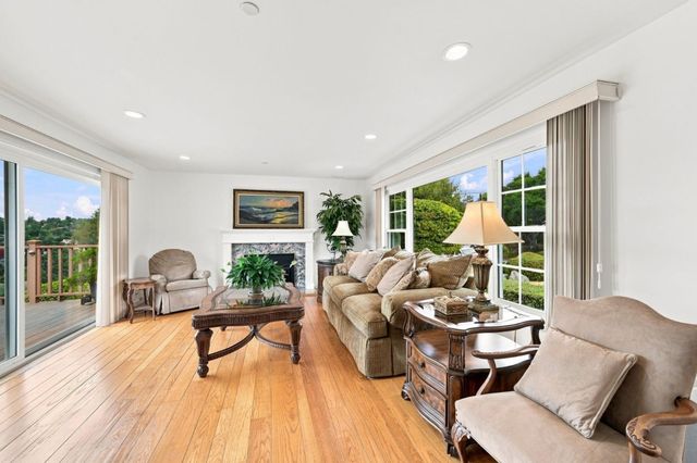 1286 Parrott Drive, San Mateo, CA 94402