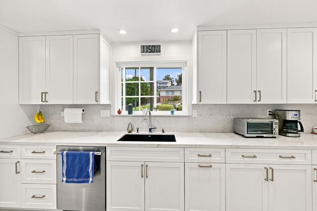 1286 Parrott Drive, San Mateo, CA 94402