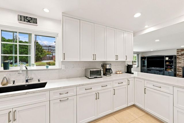 1286 Parrott Drive, San Mateo, CA 94402