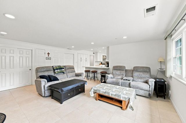 1286 Parrott Drive, San Mateo, CA 94402