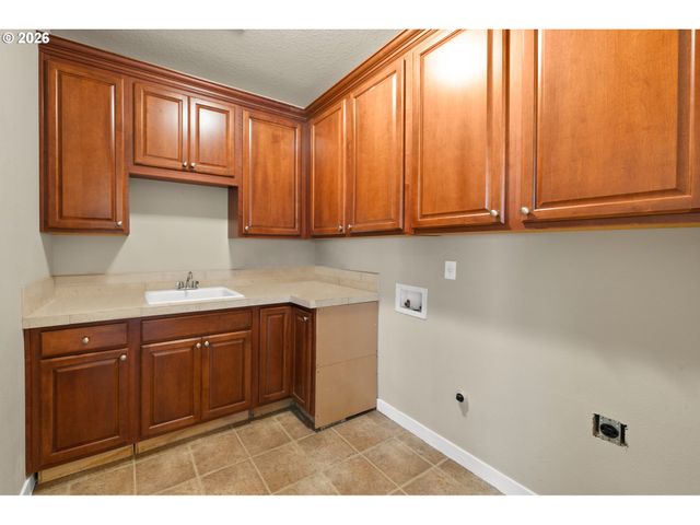 14700 Se PEBBLE BEACH Dr, Happy Valley, OR 97086