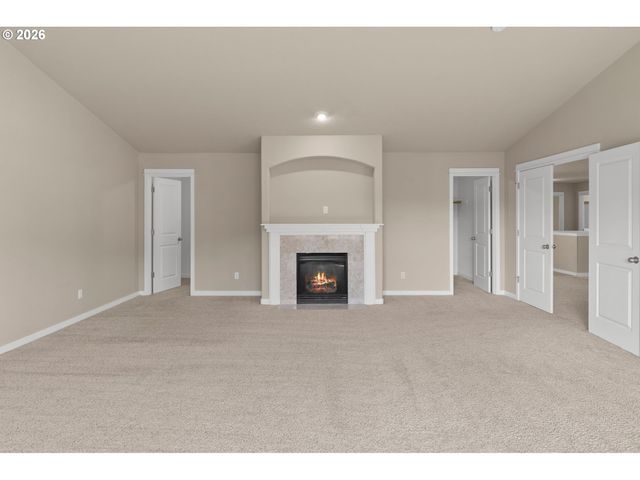 14700 Se PEBBLE BEACH Dr, Happy Valley, OR 97086