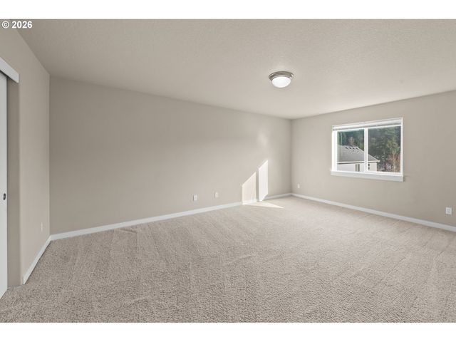 14700 Se PEBBLE BEACH Dr, Happy Valley, OR 97086