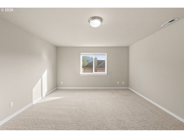 14700 Se PEBBLE BEACH Dr, Happy Valley, OR 97086