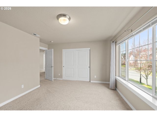 14700 Se PEBBLE BEACH Dr, Happy Valley, OR 97086