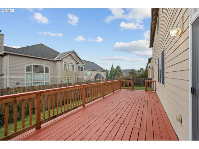 14700 Se PEBBLE BEACH Dr, Happy Valley, OR 97086