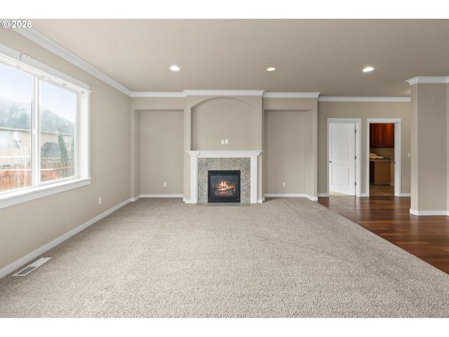 14700 Se PEBBLE BEACH Dr, Happy Valley, OR 97086