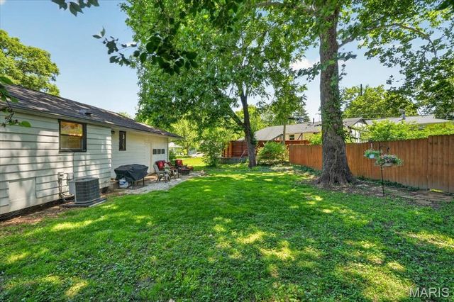 730 Samoa Drive, St Louis, MO 63126
