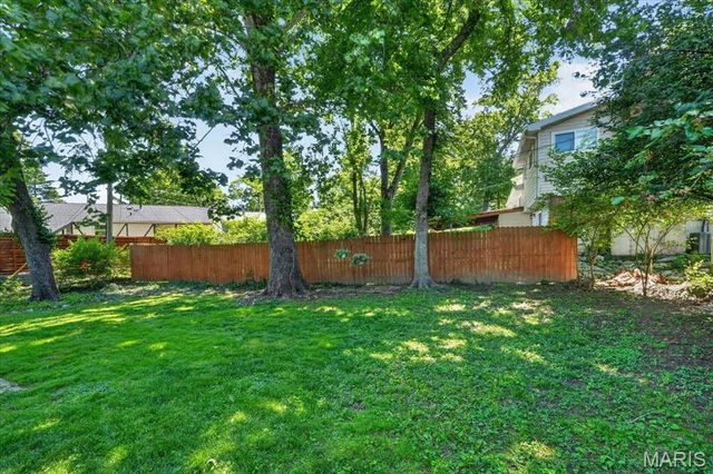 730 Samoa Drive, St Louis, MO 63126
