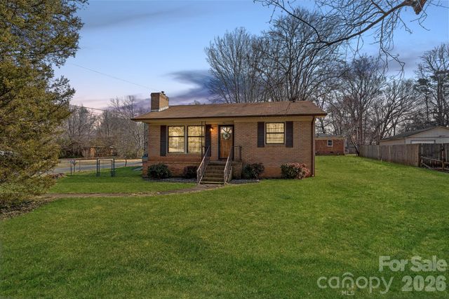 1301 Lane Road, Mount Holly, NC 28120