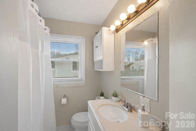 1301 Lane Road, Mount Holly, NC 28120