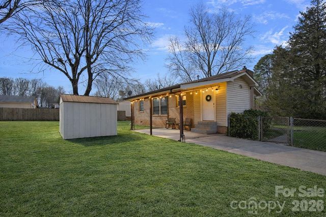 1301 Lane Road, Mount Holly, NC 28120