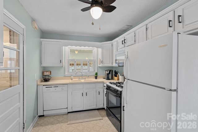 1301 Lane Road, Mount Holly, NC 28120