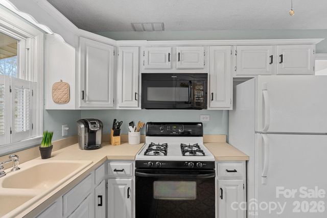 1301 Lane Road, Mount Holly, NC 28120