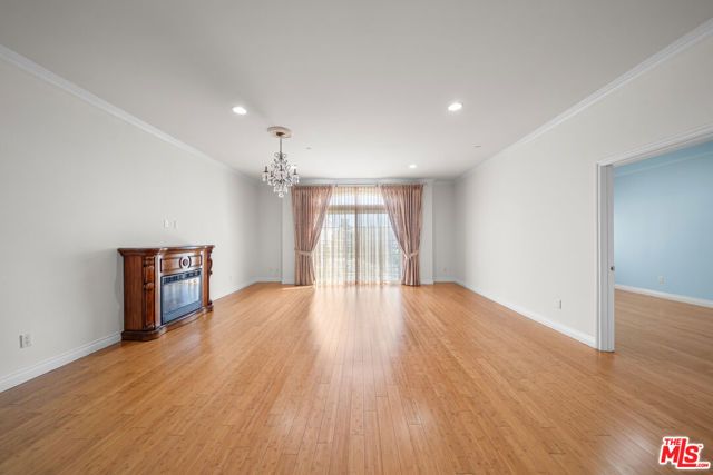 722 S Oxford Avenue 403, Los Angeles, CA 90005