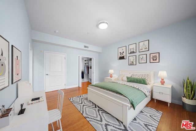 722 S Oxford Avenue 403, Los Angeles, CA 90005
