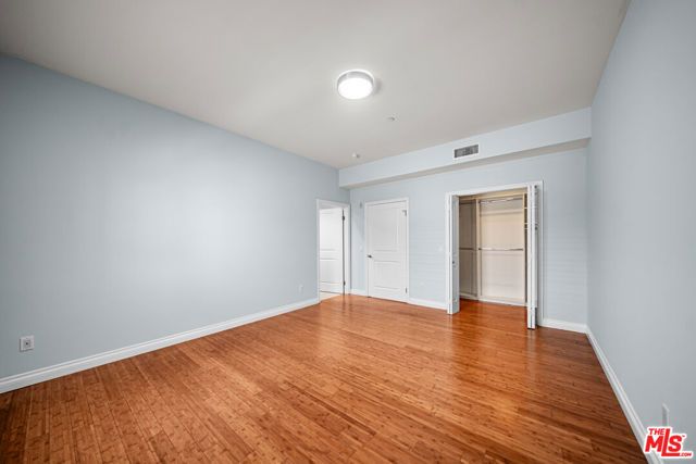 722 S Oxford Avenue 403, Los Angeles, CA 90005