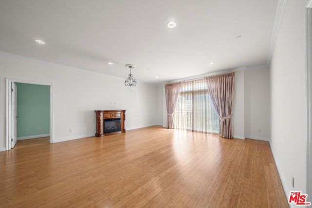 722 S Oxford Avenue 403, Los Angeles, CA 90005