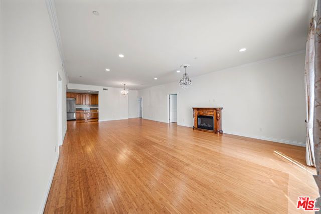 722 S Oxford Avenue 403, Los Angeles, CA 90005