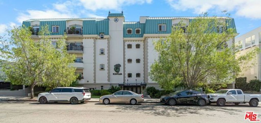 722 S Oxford Avenue 403, Los Angeles, CA 90005