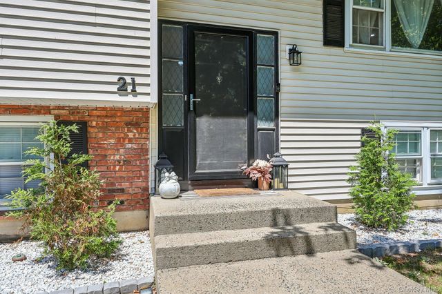 21 Baylor Road, New City, NY 10956