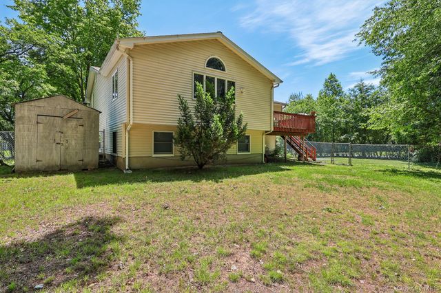 21 Baylor Road, New City, NY 10956
