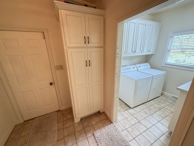 1307 Long Hollow Pike, Gallatin, TN 37066