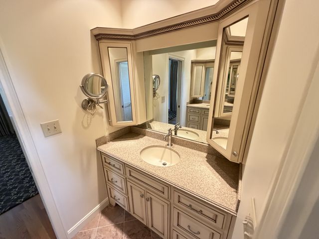 1307 Long Hollow Pike, Gallatin, TN 37066