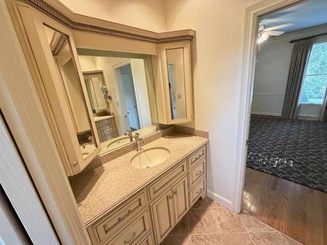 1307 Long Hollow Pike, Gallatin, TN 37066