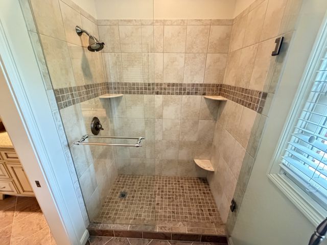 1307 Long Hollow Pike, Gallatin, TN 37066