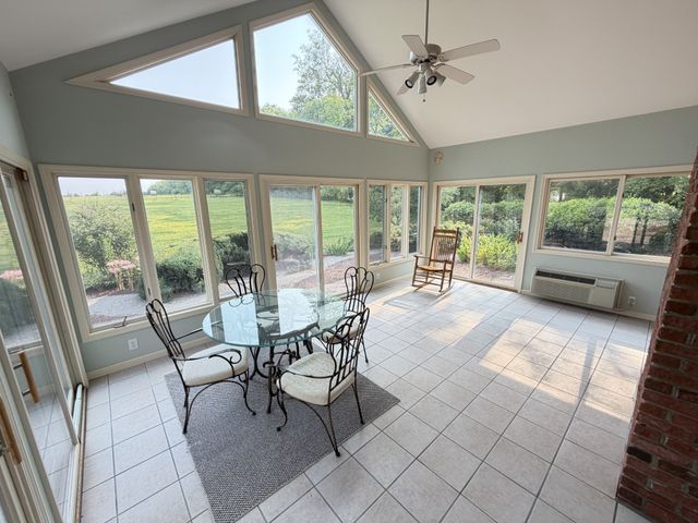 1307 Long Hollow Pike, Gallatin, TN 37066
