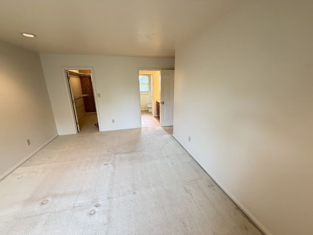 1307 Long Hollow Pike, Gallatin, TN 37066